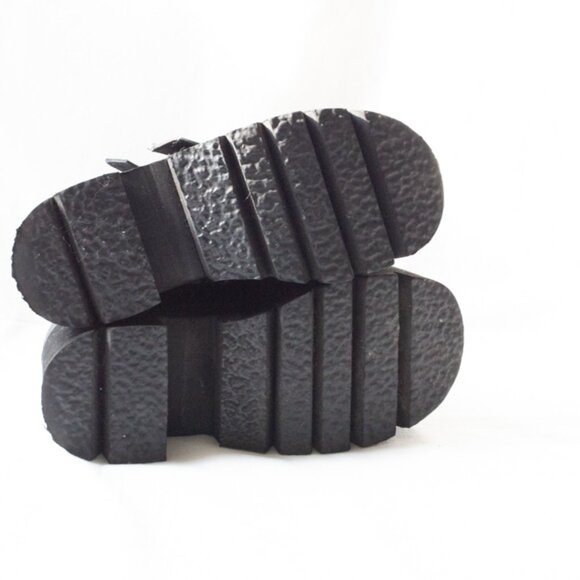 Demonia Ashes-55 Women Goth Chunky Heeled Platform Boots Sz 6 Witchy Bats Buckle - Picture 10 of 10